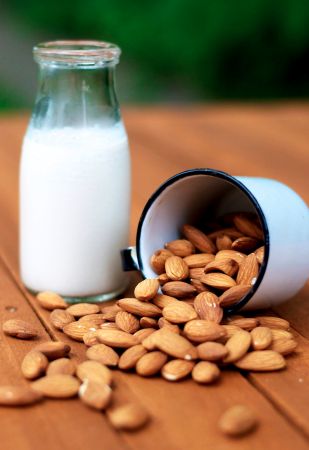 Lapte de Migdale – Proprietăți și Beneficii