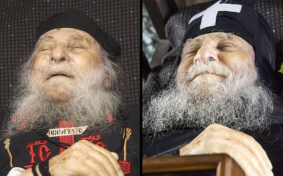 Părintele Iosif Vatopedinul a zâmbit la 45 de minute după moarte