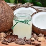Uleiul de nucă de cocos – elixir pentru sănătate și frumusețe