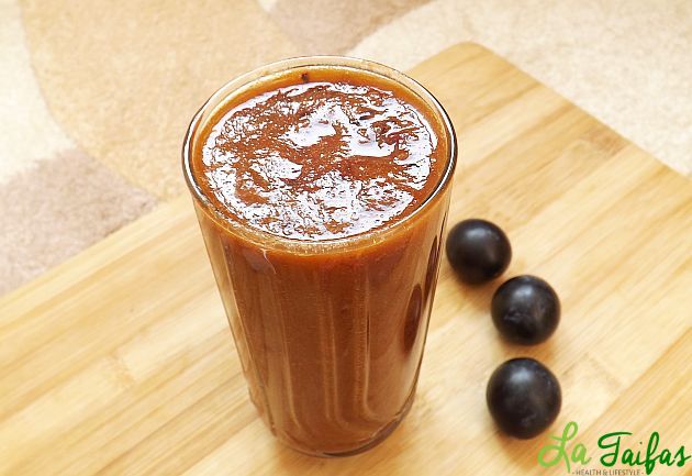 Smoothie Digestiv de Prune și Măr