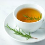 Ceaiul de rozmarin – bun pentru circulatie, memorie, maini si picioare reci
