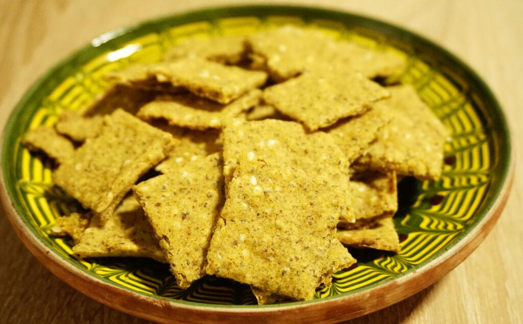 Crackers din malai si seminte